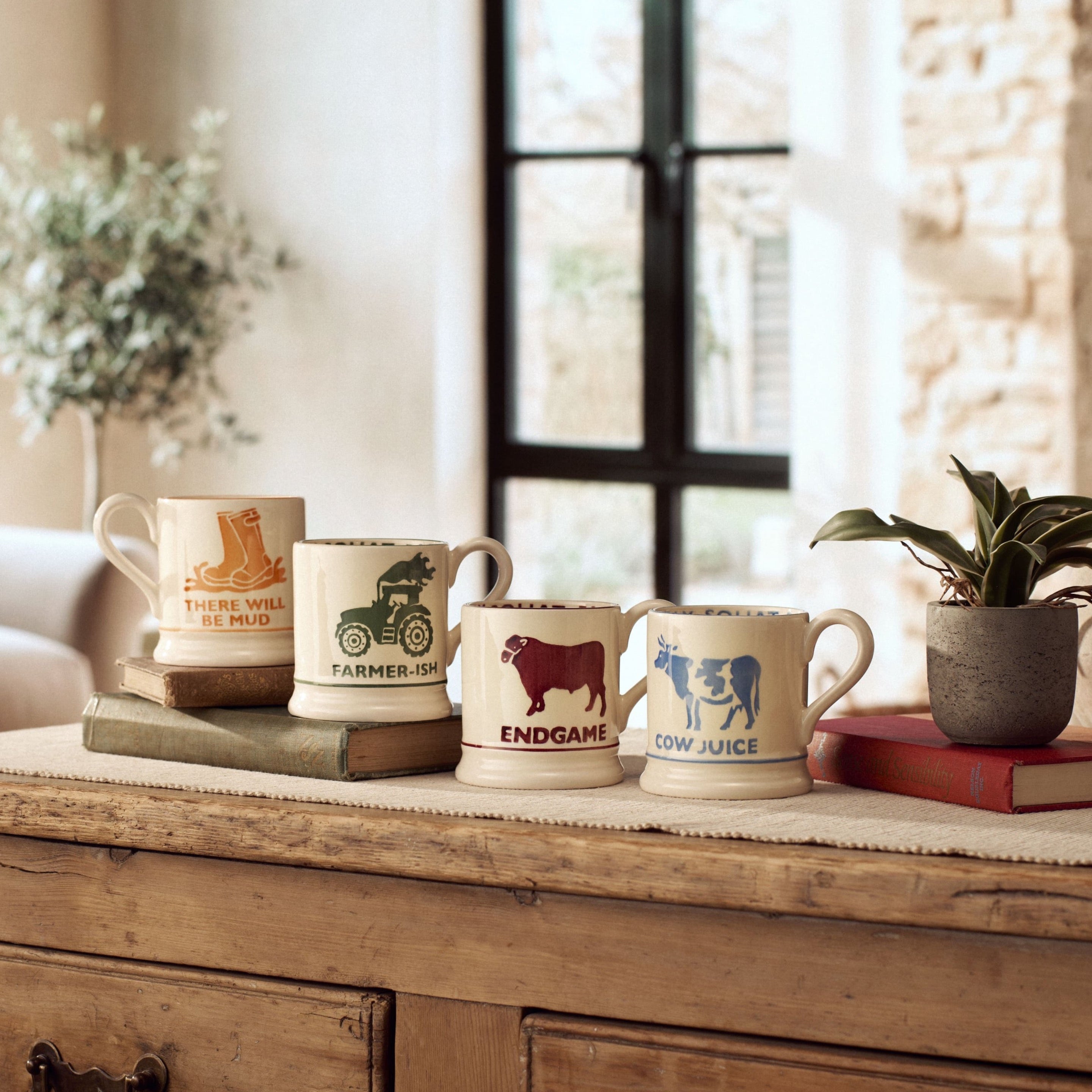 Emma Bridgewater x Diddly Squat Endgame Bull 1/2 Pint Mug